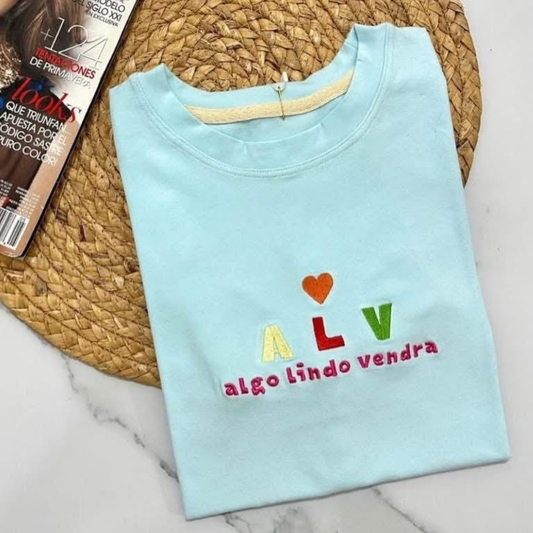 Algo Lindo Vendra T-Shirt